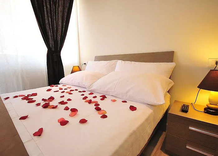 Living 3* Rome