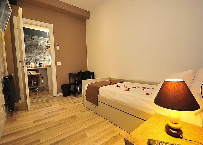 Living Oda ve Kahvaltı Roma