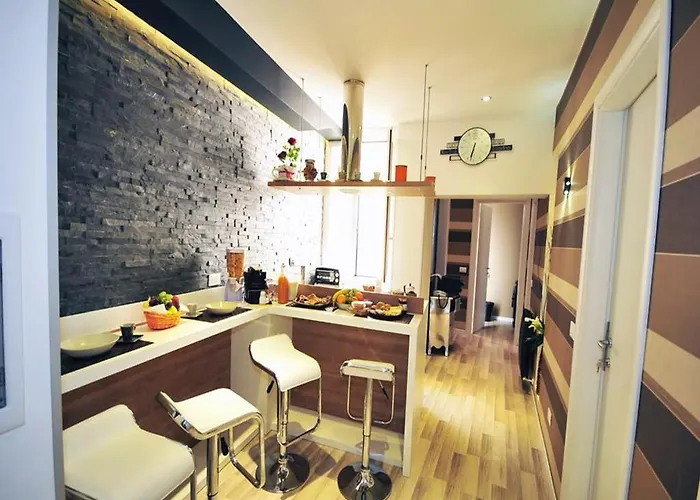 Oda ve Kahvaltı Living 3*