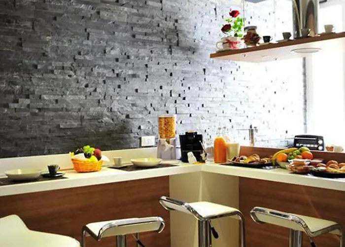 Living 3* Рим